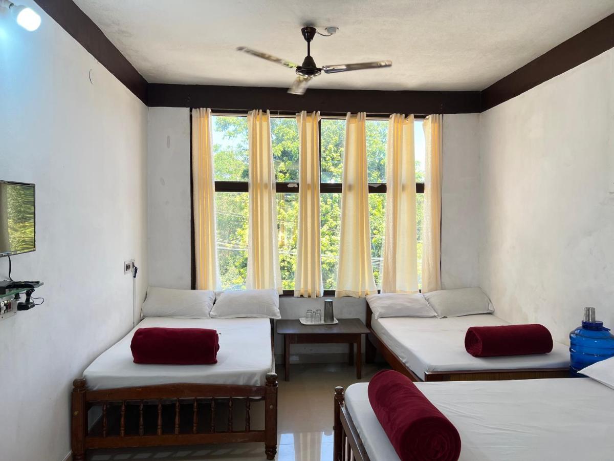 Hotel Caveri Inn 马迪凯里 外观 照片