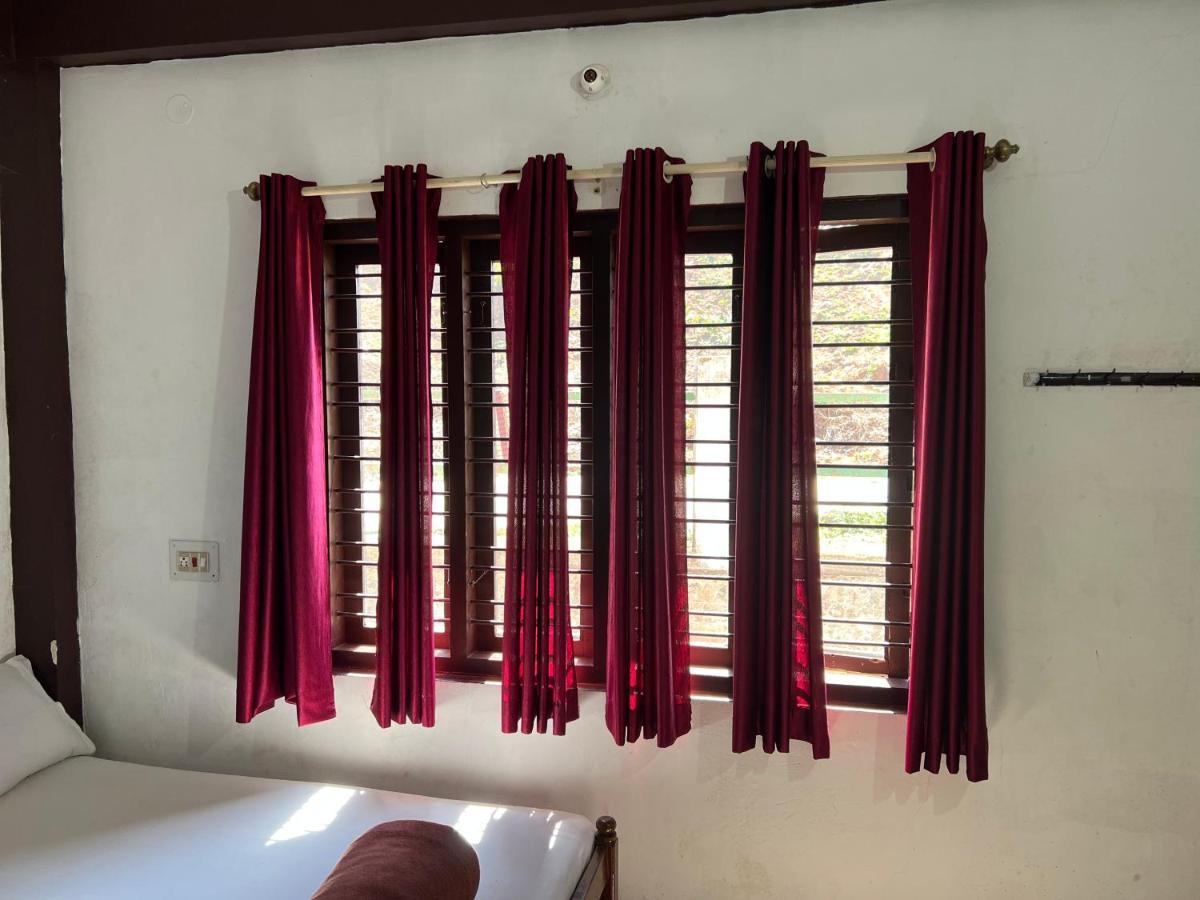 Hotel Caveri Inn 马迪凯里 外观 照片